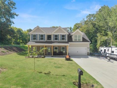 272 Cherry Street Cornelia GA 30531