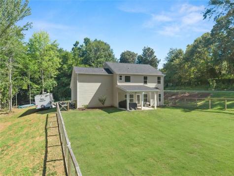 272 Cherry Street Cornelia GA 30531
