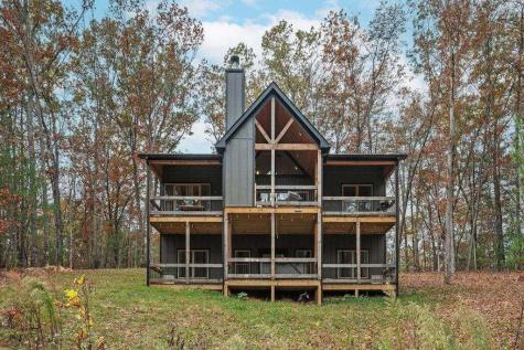 284 Lees Ride Mccaysville GA 30555