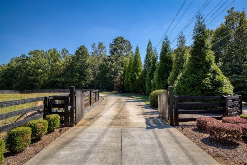 13235 SE Arnold Mill Road Roswell GA 30075
