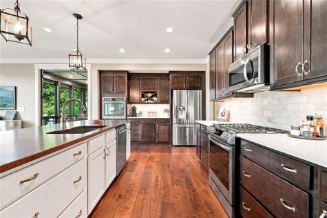 107 Disharoon Drive Big Canoe GA 30143