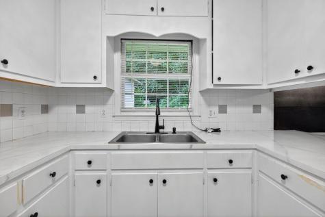 8 Taylor Road Helen GA 30545