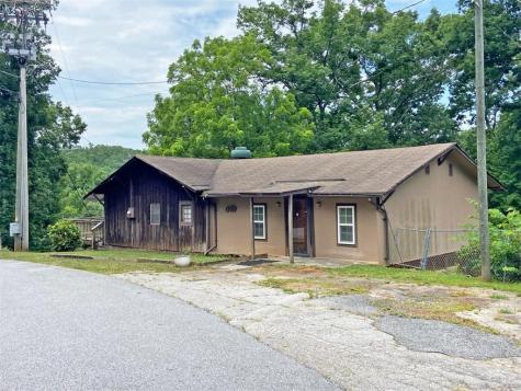 7089 Highway. 19n Dahlonega GA 30533