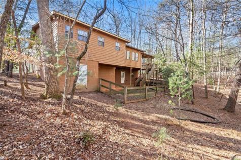 425 Enchanted Woods Blairsville GA 30512