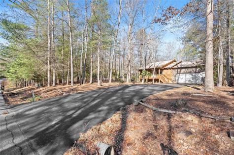 425 Enchanted Woods Blairsville GA 30512