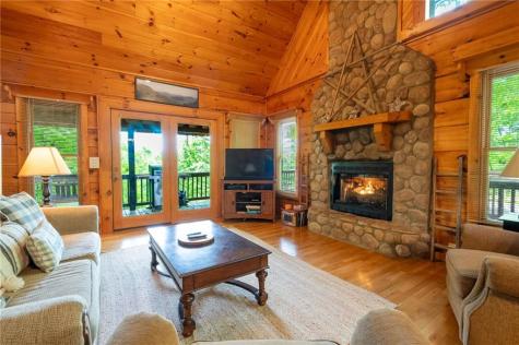 305 Martin Crossing Cherry Log GA 30522
