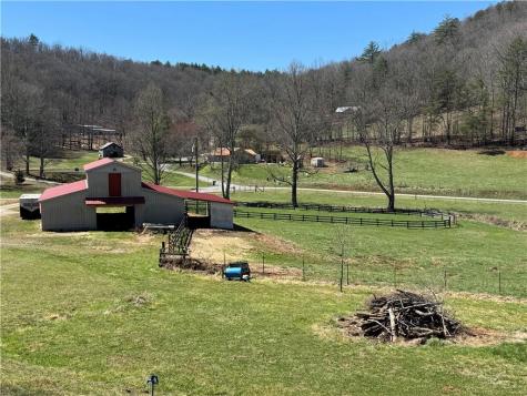 137 Blue Spruce Drive Blairsville GA 30512