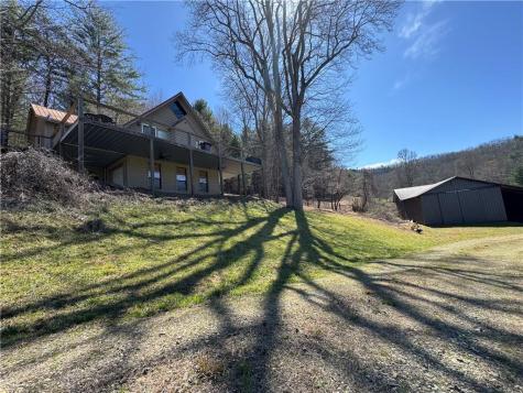 137 Blue Spruce Drive Blairsville GA 30512