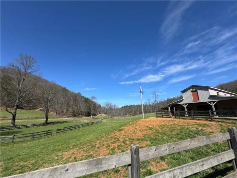 137 Blue Spruce Drive Blairsville GA 30512