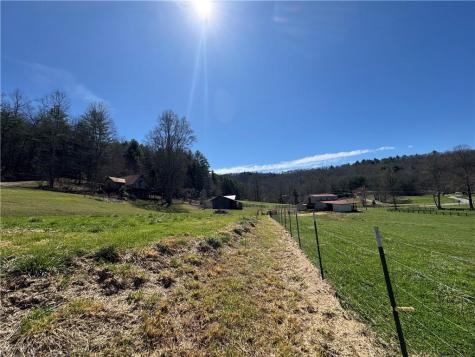 137 Blue Spruce Drive Blairsville GA 30512