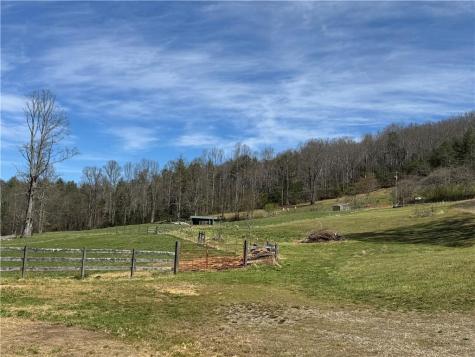 137 Blue Spruce Drive Blairsville GA 30512