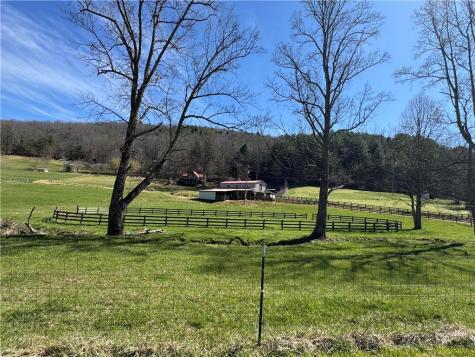 137 Blue Spruce Drive Blairsville GA 30512