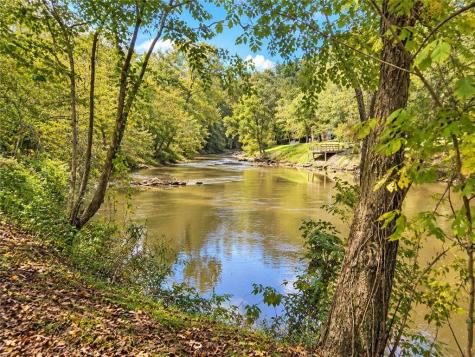 816 Navaho Way Ellijay GA 30540