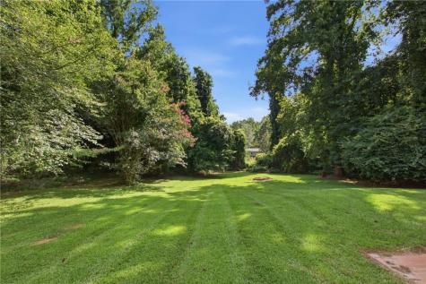 65 Tradewinds Road Cleveland GA 30528