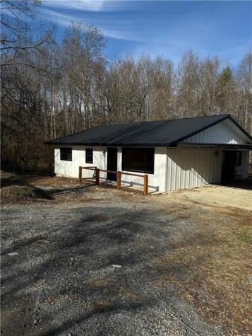 157 Old Loving Road Mineral Bluff GA 30559