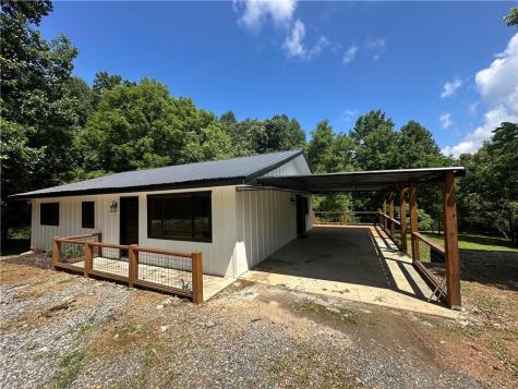 157 Old Loving Road Mineral Bluff GA 30559