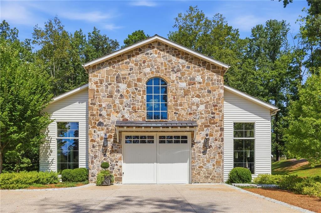 2450 Kirk Lane NW Kennesaw GA 30152