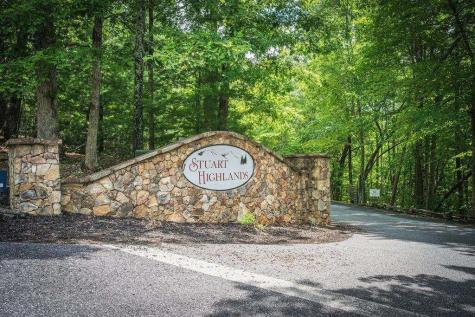72 Gibbs Trail Mineral Bluff GA 30559