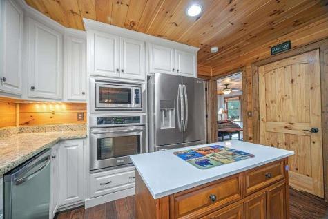 72 Gibbs Trail Mineral Bluff GA 30559