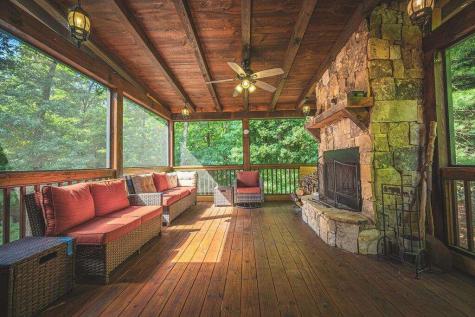 72 Gibbs Trail Mineral Bluff GA 30559