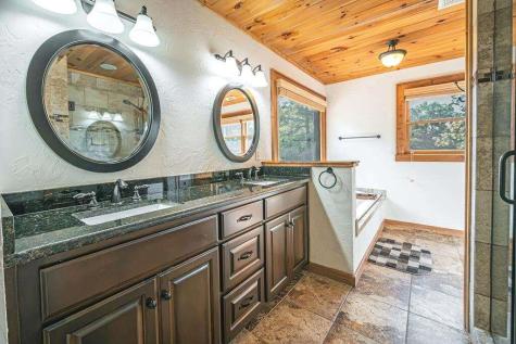 72 Gibbs Trail Mineral Bluff GA 30559
