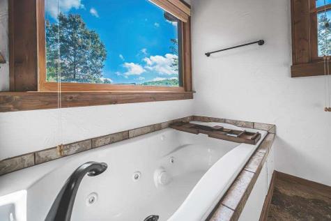 72 Gibbs Trail Mineral Bluff GA 30559