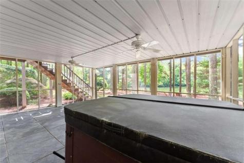 404 Golden Delicious Road Clarkesville GA 30523