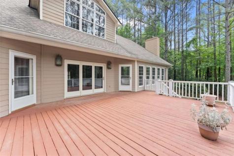 404 Golden Delicious Road Clarkesville GA 30523