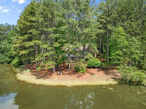 404 Golden Delicious Road Clarkesville GA 30523