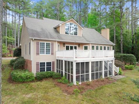404 Golden Delicious Road Clarkesville GA 30523
