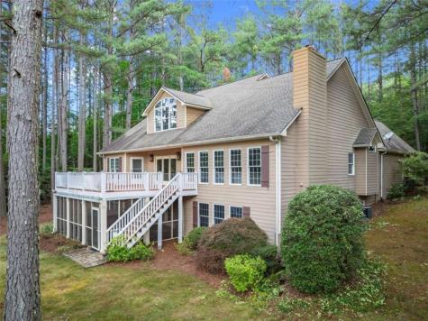 404 Golden Delicious Road Clarkesville GA 30523