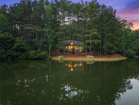 404 Golden Delicious Road Clarkesville GA 30523