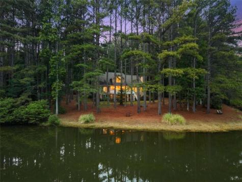 404 Golden Delicious Road Clarkesville GA 30523