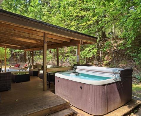 27 Two Cedars Road Morganton GA 30560