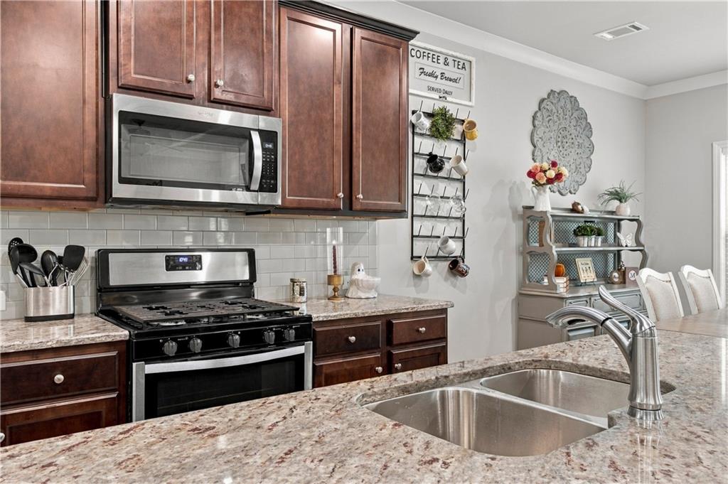 1826 Holman Forest Drive Hoschton GA 30548