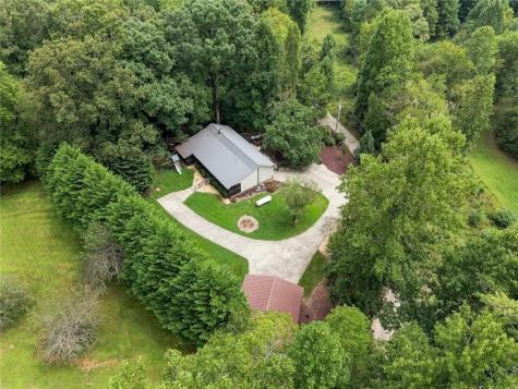 33 Pigeon Creek Drive Blue Ridge GA 30513