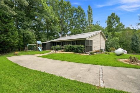 33 Pigeon Creek Drive Blue Ridge GA 30513