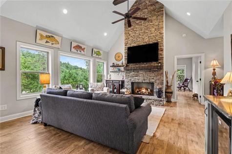 161 Hill Place Blairsville GA 30512