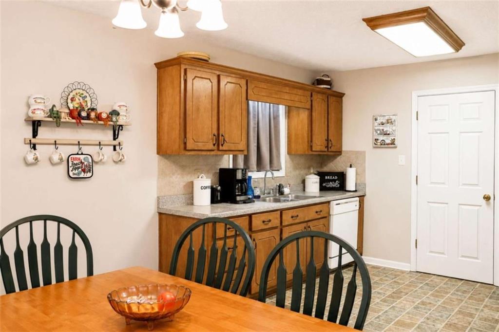 523 S River Drive S Jackson GA 30233