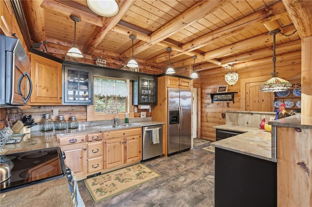 510 Whispering Dale Clarkesville GA 30523