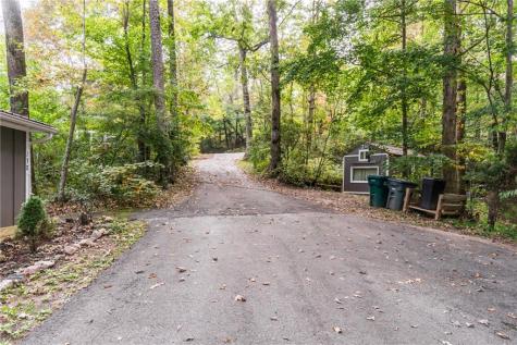 136 Bob Edwards Drive Dahlonega GA 30533