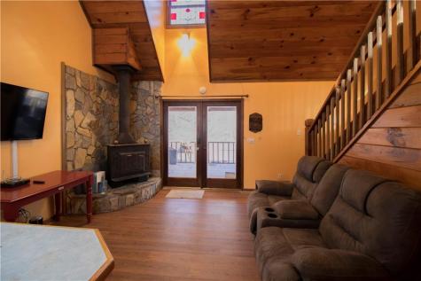 311 Sequoia Drive Ellijay GA 30540