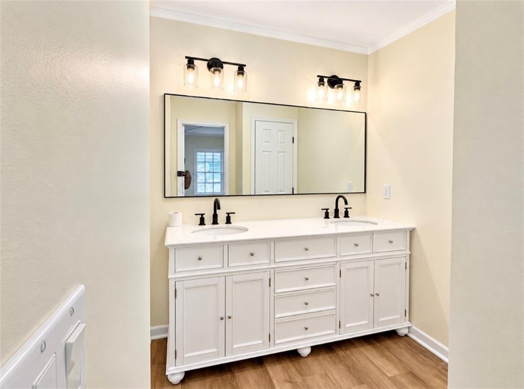 3098 Robindale Road Decatur GA 30034