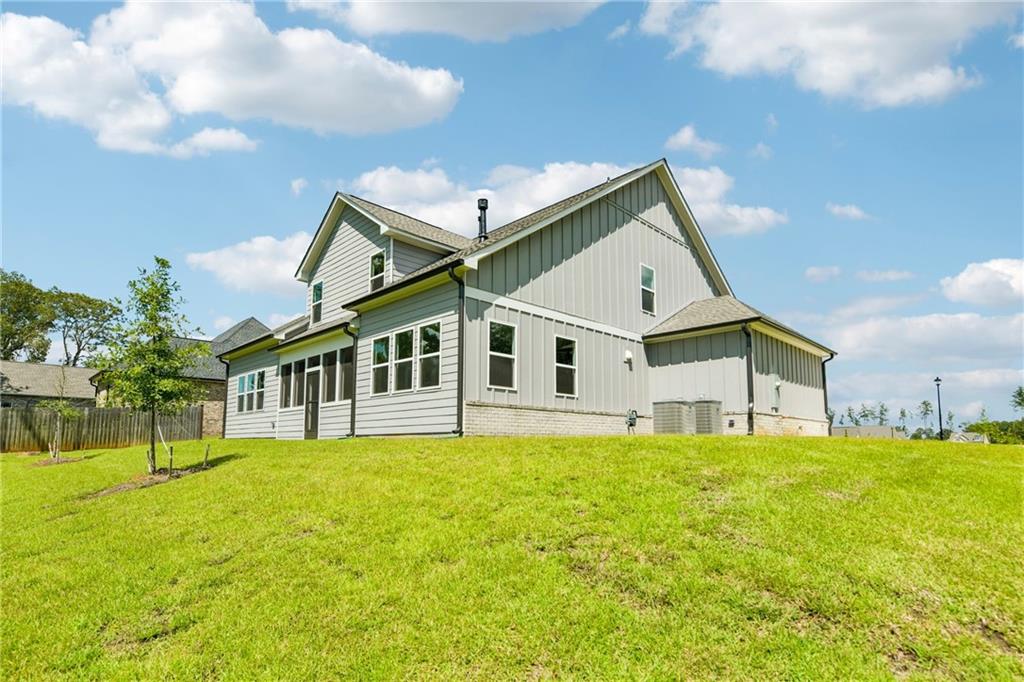 321 Apalachee Way Bonaire GA 31005