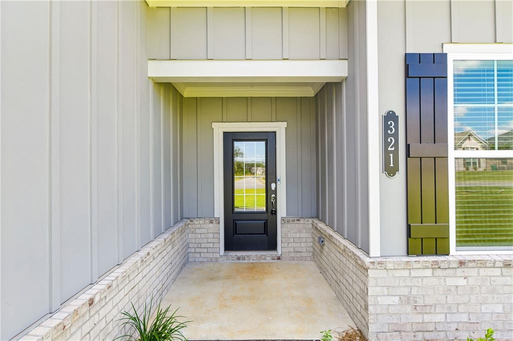 321 Apalachee Way Bonaire GA 31005