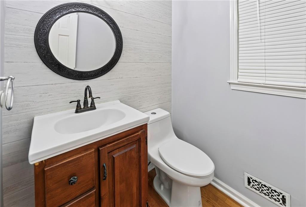 206 Comstock Court Lawrenceville GA 30044