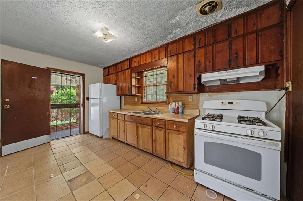 2655 Miriam Lane Decatur GA 30032
