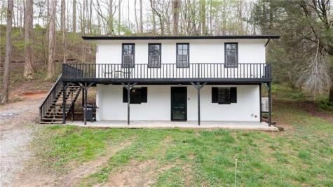 1180 Martin Head Circle Dahlonega GA 30533