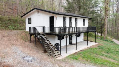 1180 Martin Head Circle Dahlonega GA 30533