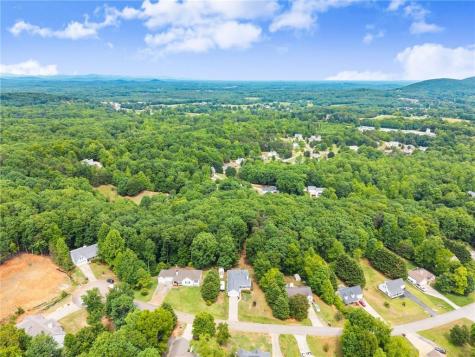 652 Shadow Mountain Lane Cleveland GA 30528
